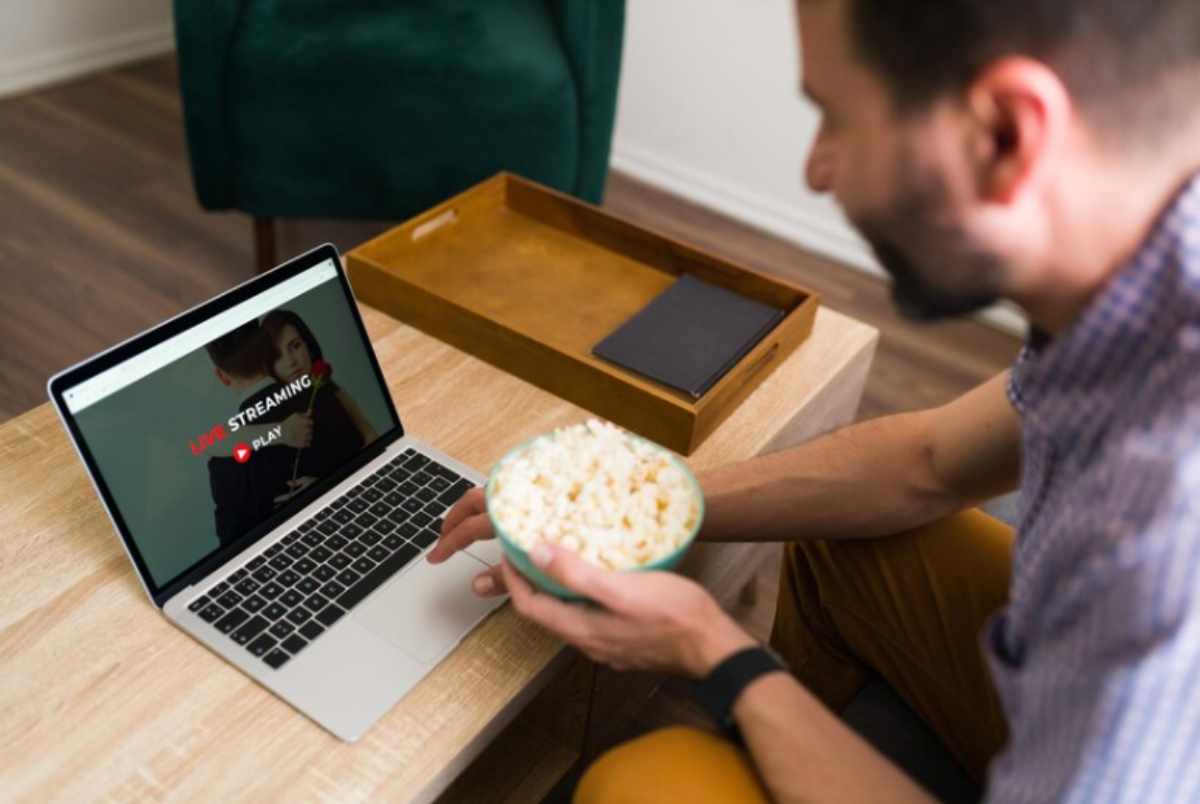 Watch Nanare Hanare online for free and stream full episodes on popular platforms like YouTube, Crunchyroll, and Tubi TV without the need for subscriptions.