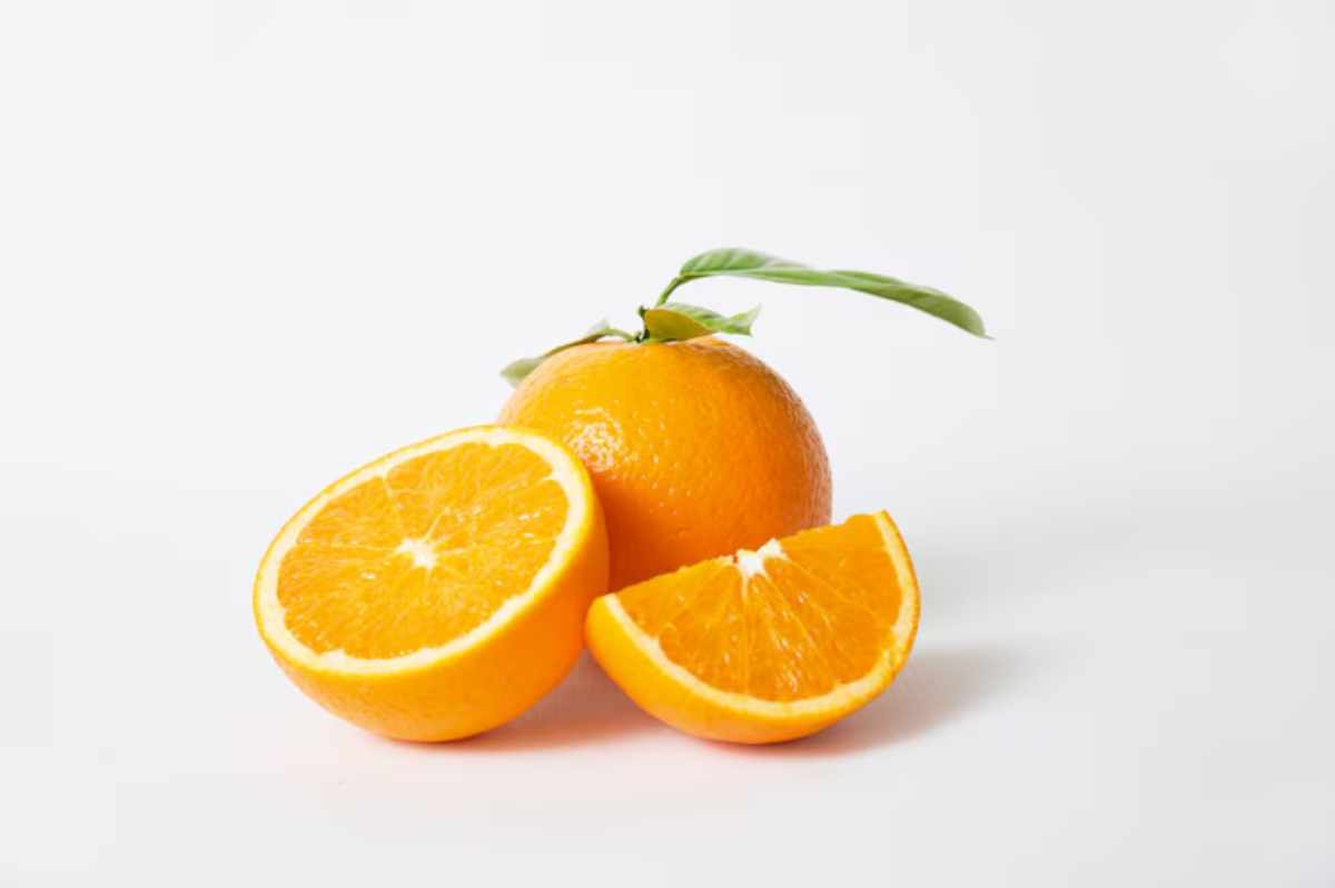 A bowl of juicy oranges, an excellent source of antioxidants and fiber for a healthy lifestyle